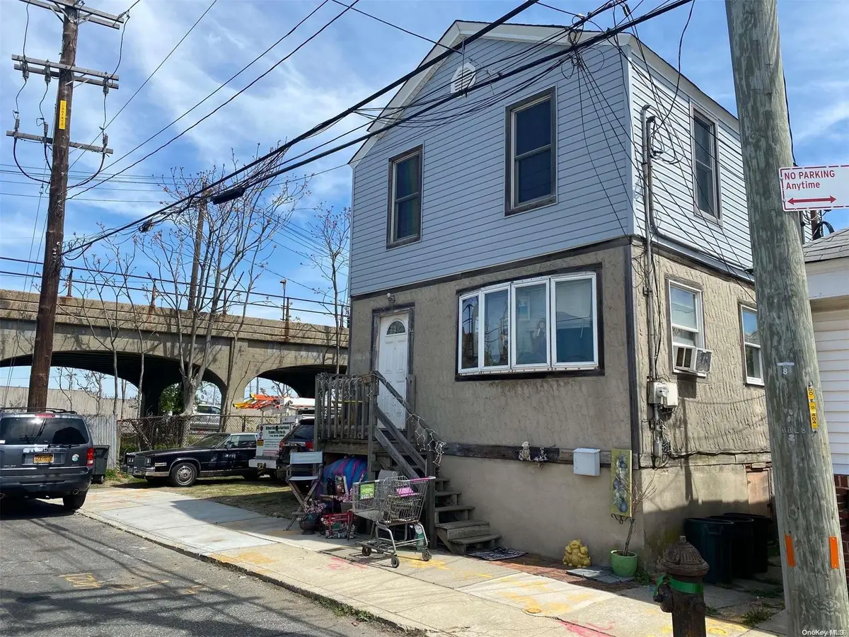 228 Beach 109th ST, Rockaway Park, NY 11694
