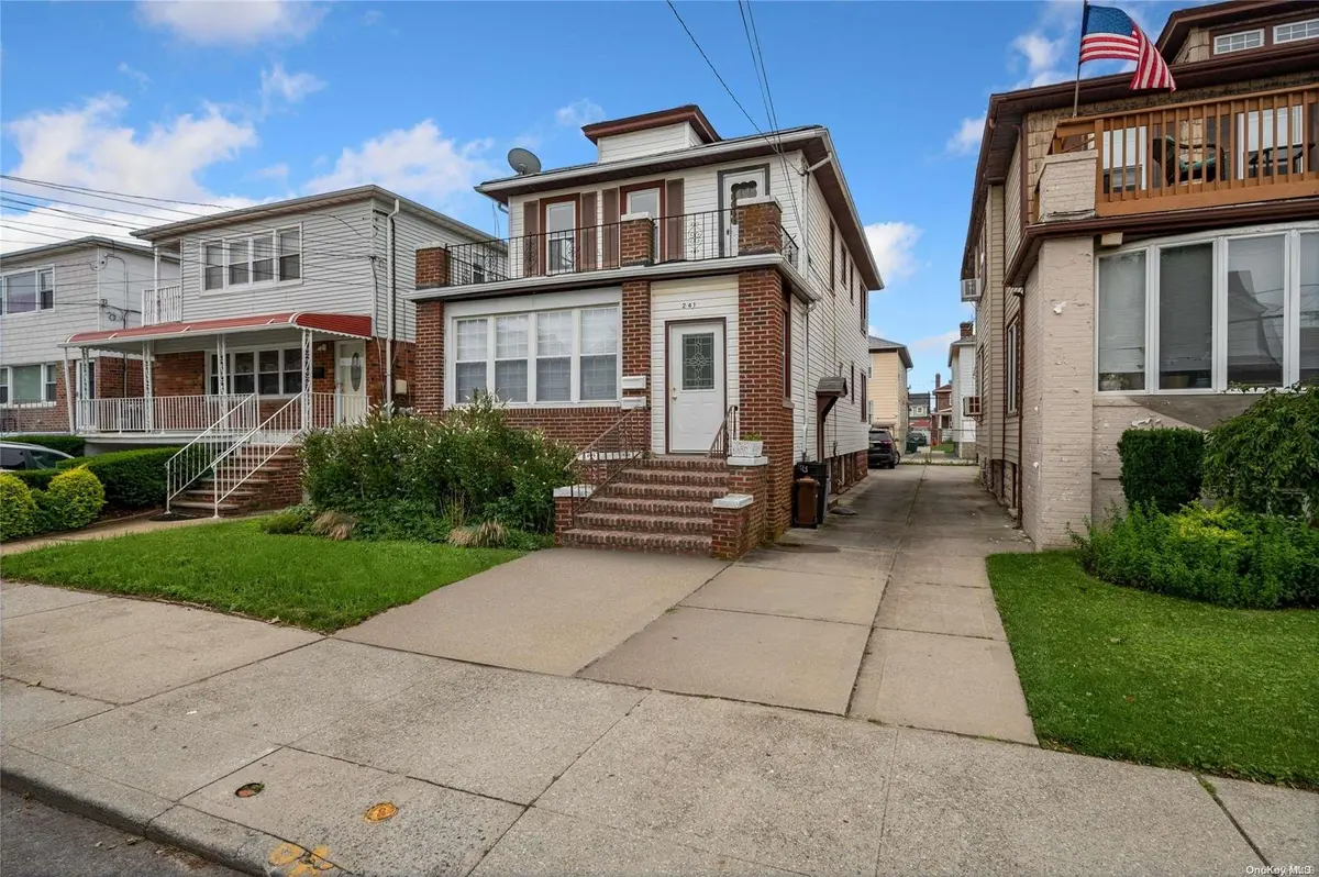 241 Beach 125th ST, Belle Harbor, NY 11694