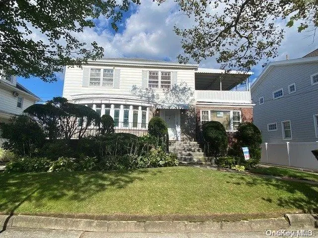 418 Beach 138th ST, Far Rockaway, NY 11694