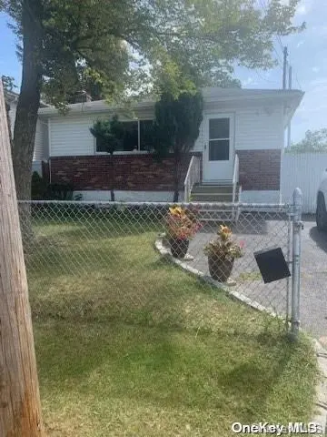 56 Kennedy AVE, North Babylon, NY 11703