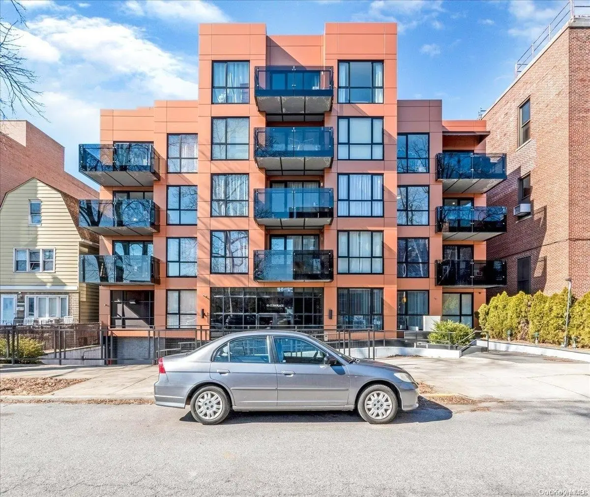 43-12 214th Place #3D, Bayside, NY 11361