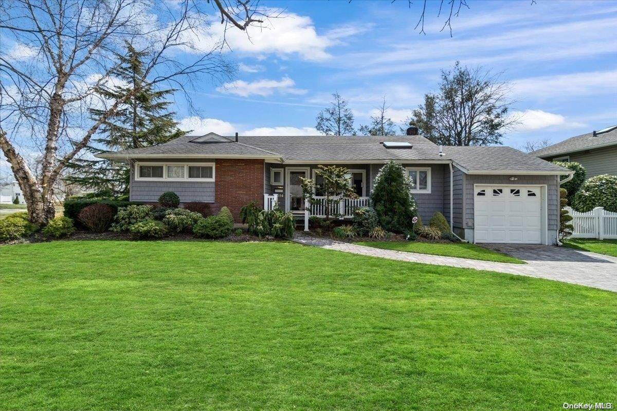 1514 Sylvia Lane, East Meadow, NY 11554