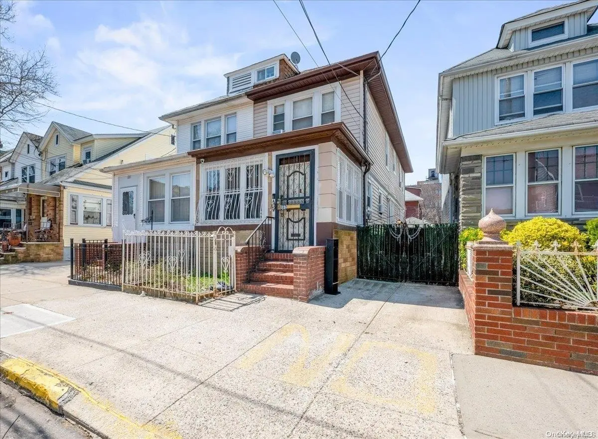882 E 38th ST, Brooklyn, NY 11203