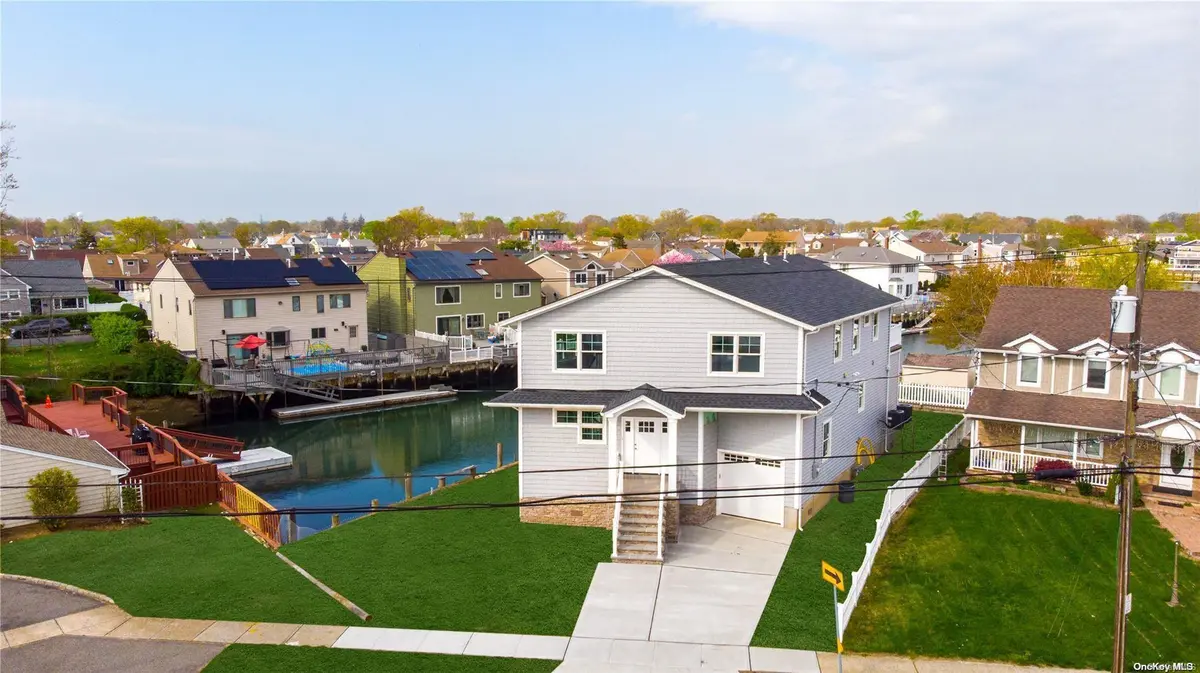 169 Mott ST, Oceanside, NY 11572