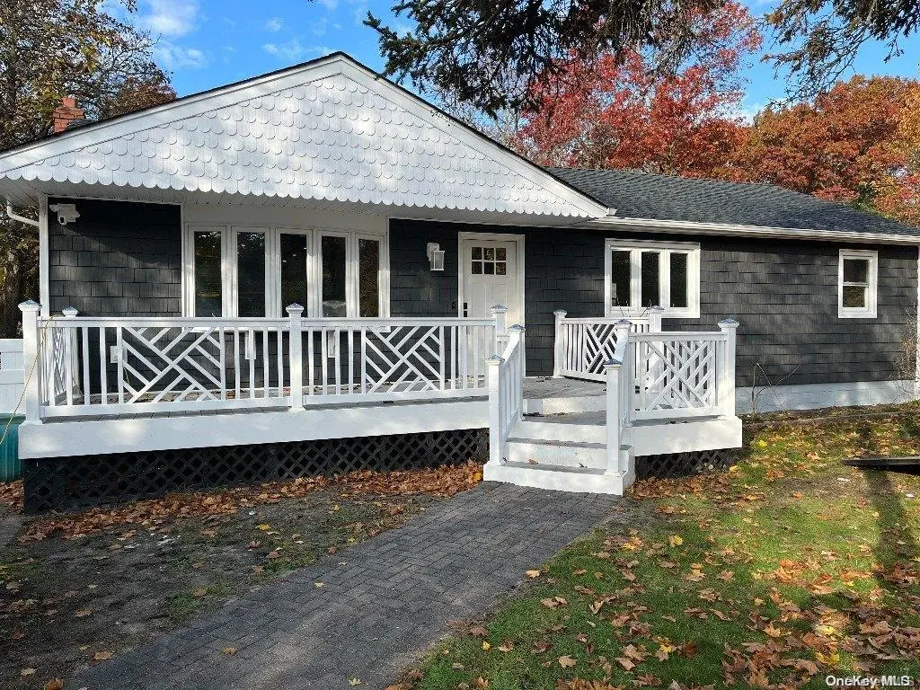 144 Buffalo AVE, Medford, NY 11763