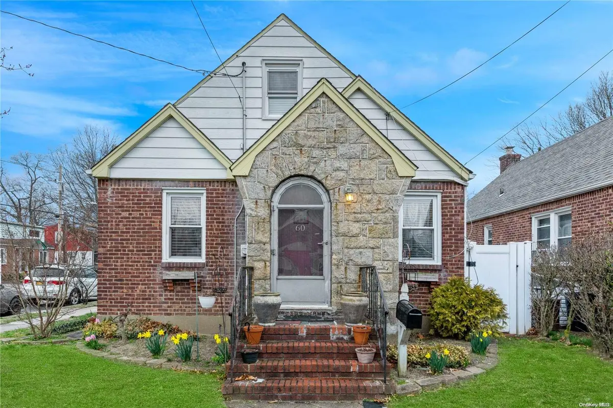 60 Green ST, Valley Stream, NY 11580