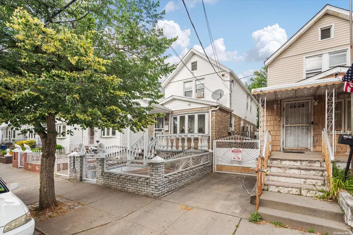 105-37 90th ST, Ozone Park, NY 11417
