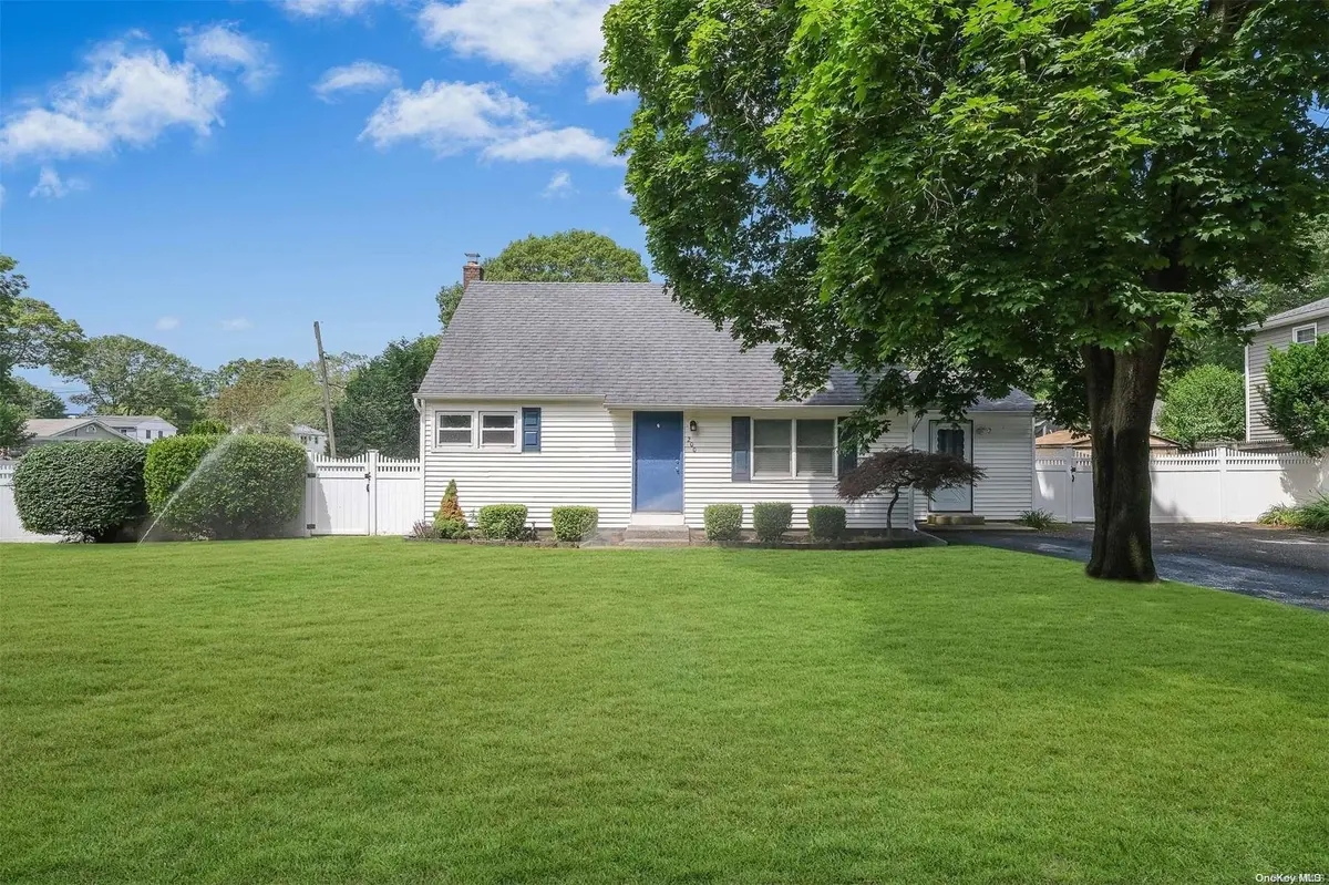 200 Cranford BLVD, Mastic, NY 11950