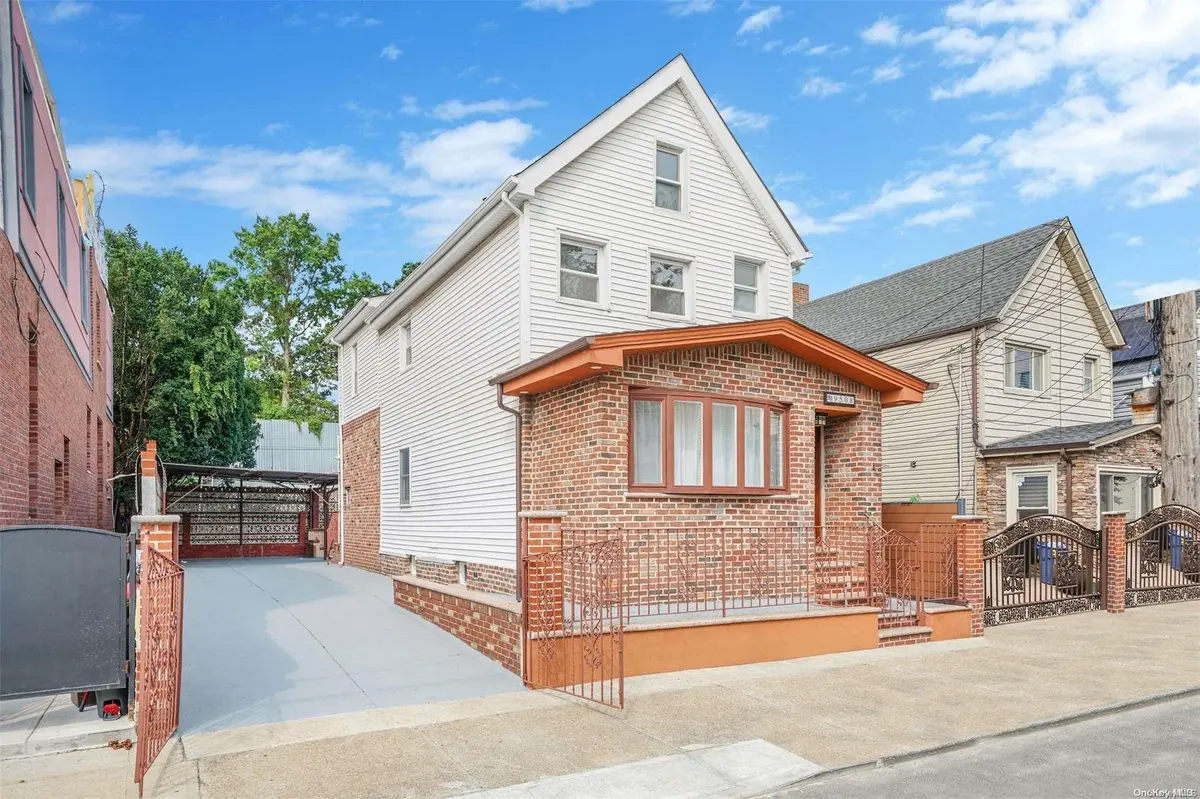 95-08 101st ST, Ozone Park, NY 11416