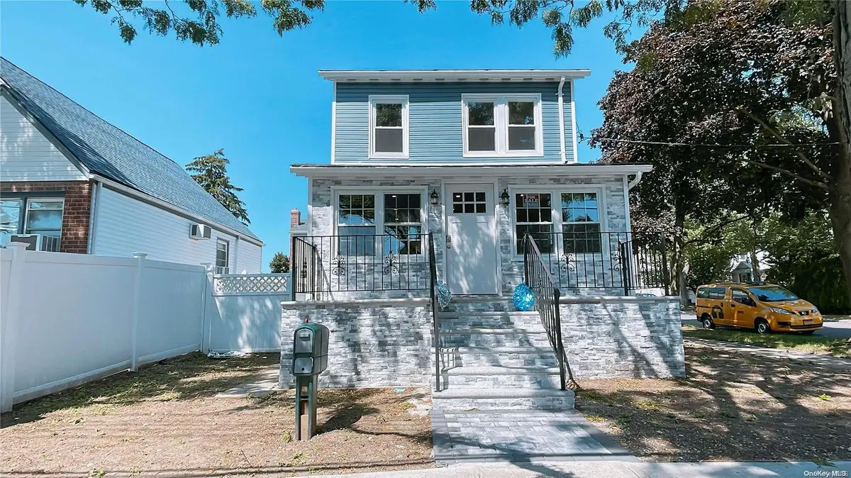 257-21 87th AVE, Floral Park, NY 11001