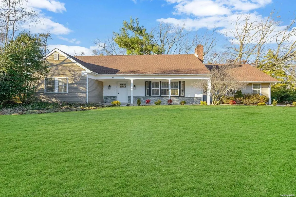 58 Barker DR, Stony Brook, NY 11790