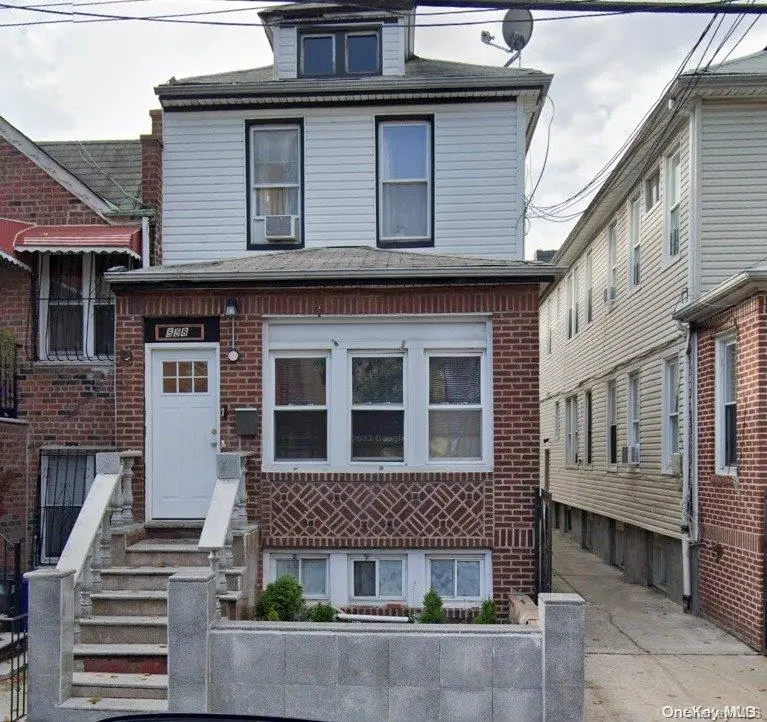 558 E 96th ST, Brooklyn, NY 11212