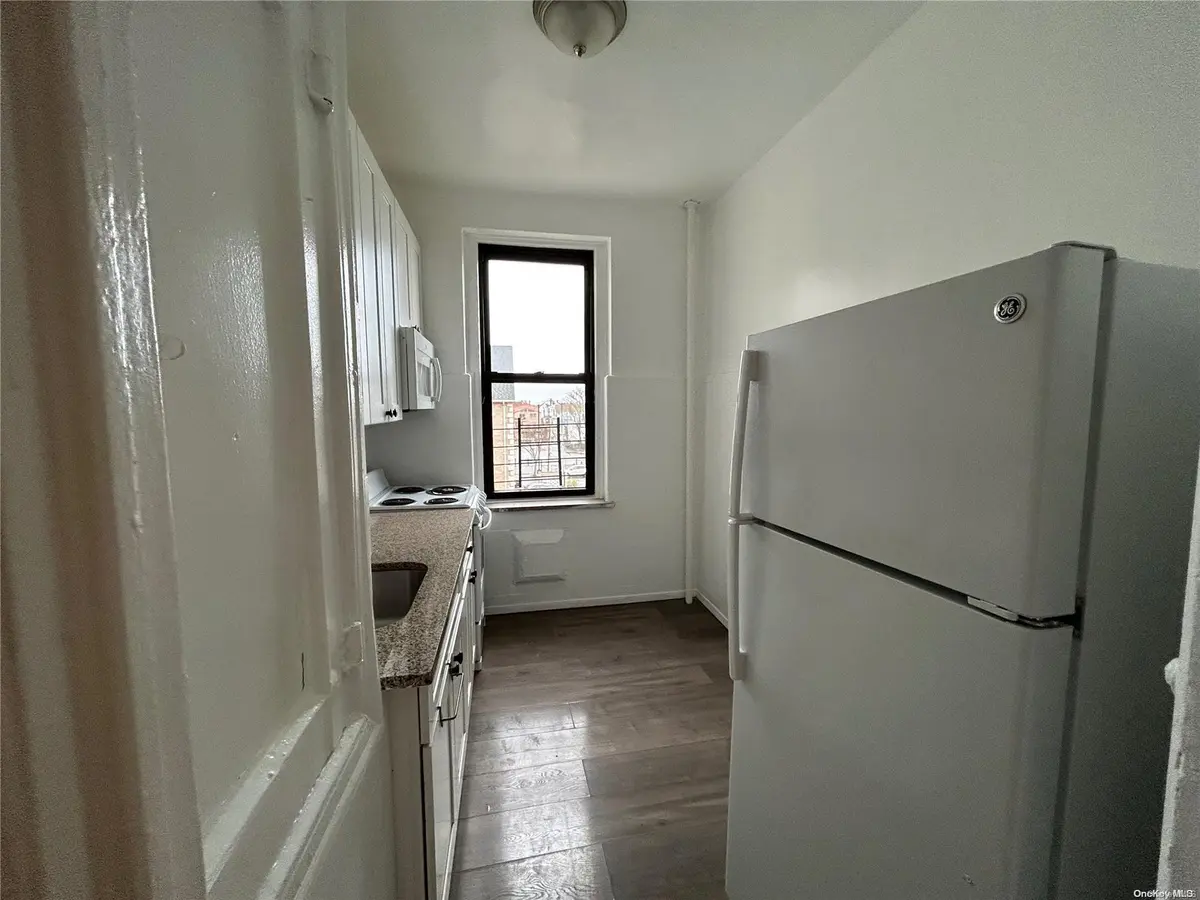 120-10 Rockaway Beach B, Rockaway Park, NY 11694
