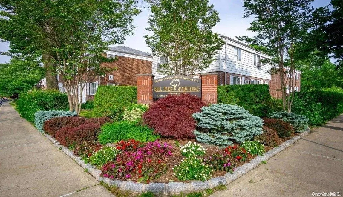 221-03 Manor RD #1, Queens Village North, NY 11427