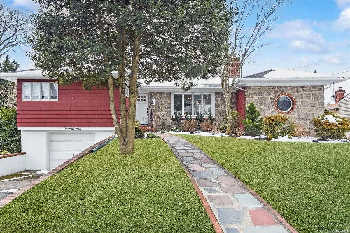111 Horton ST, Malverne, NY 11565