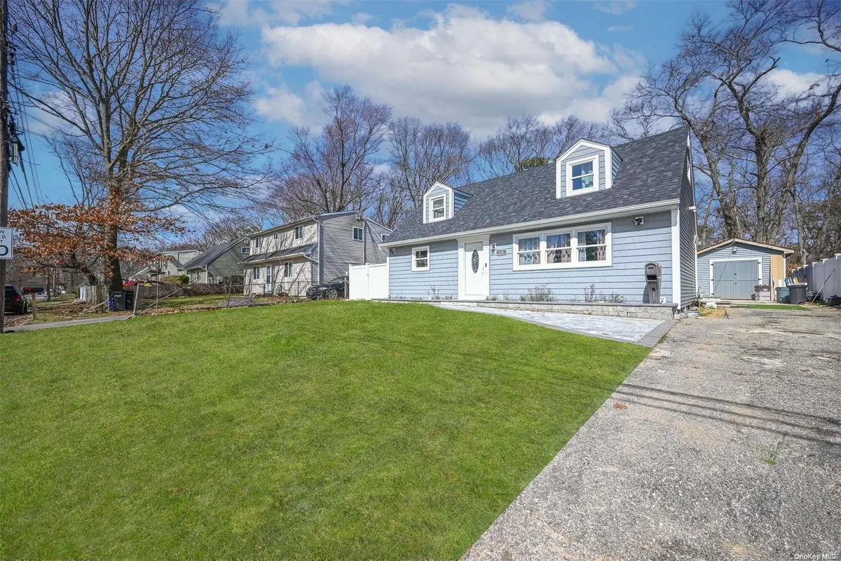 235 Parkway BLVD, Wyandanch, NY 11798