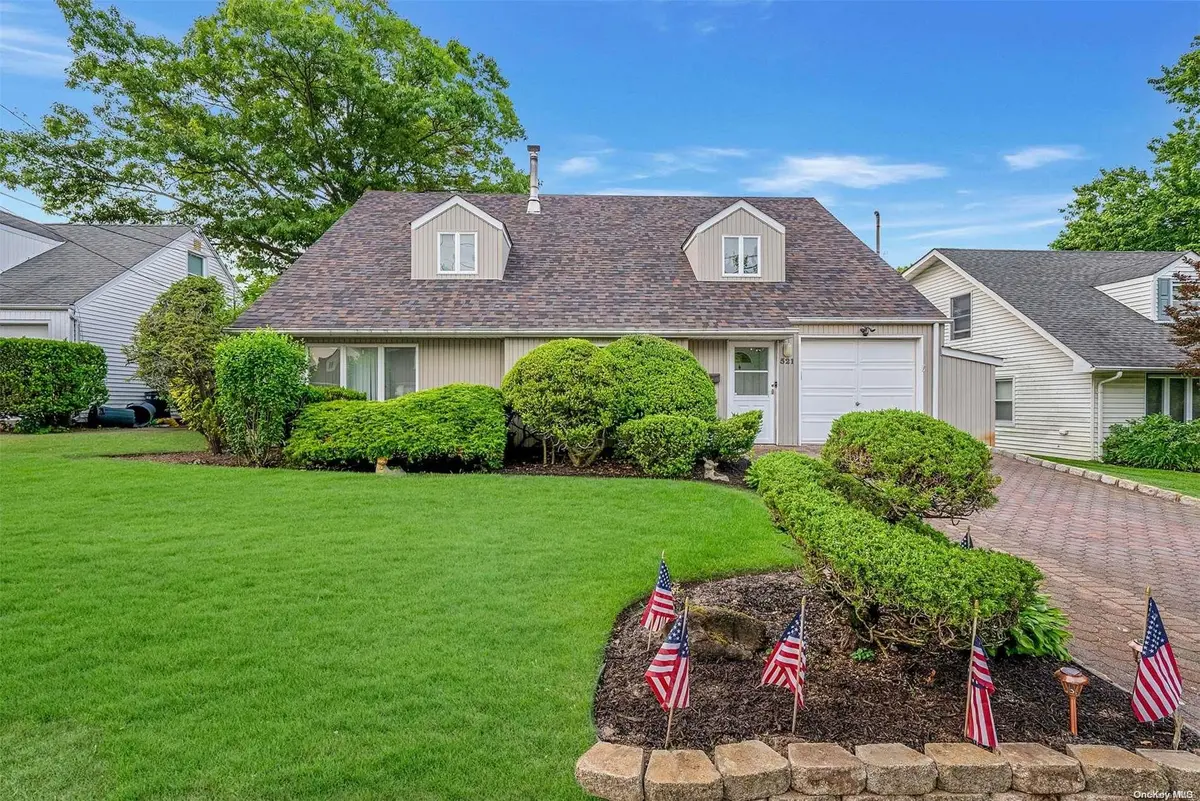521 Anderson ST, Baldwin, NY 11510