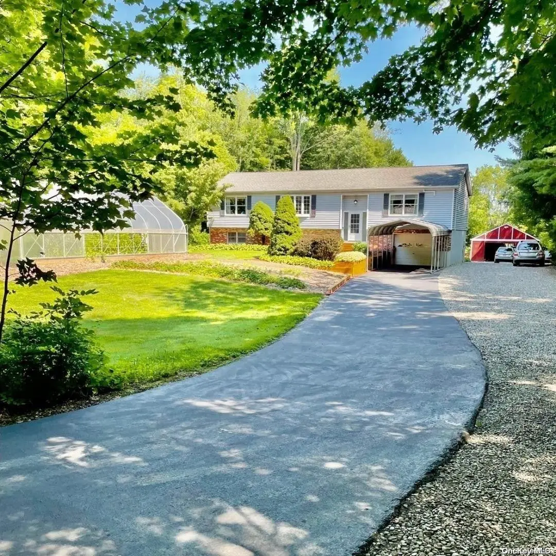 39 Indian PASS, Beekman, NY 12570