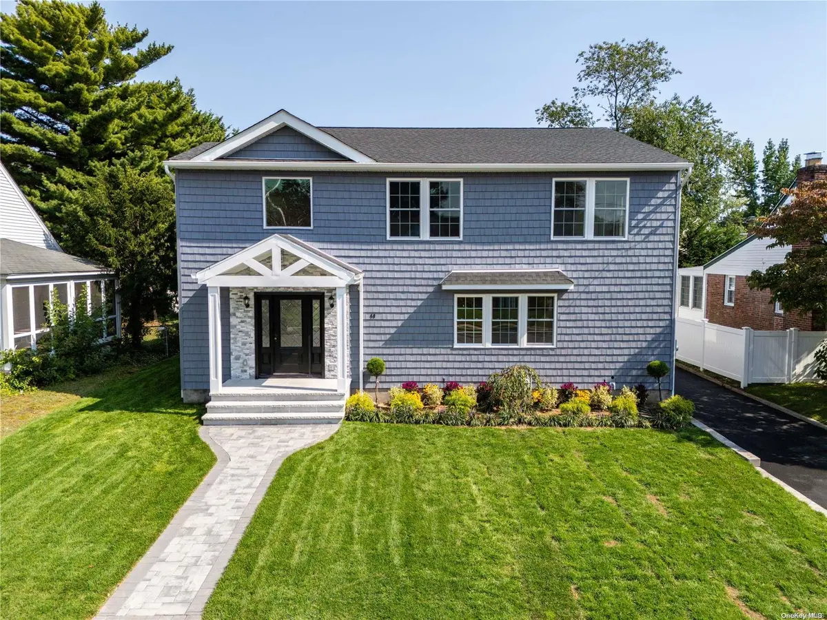 40 Wagg AVE, Malverne, NY 11565