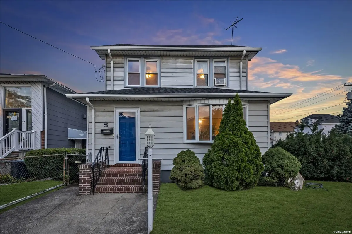 47 N Cottage ST, Valley Stream, NY 11580