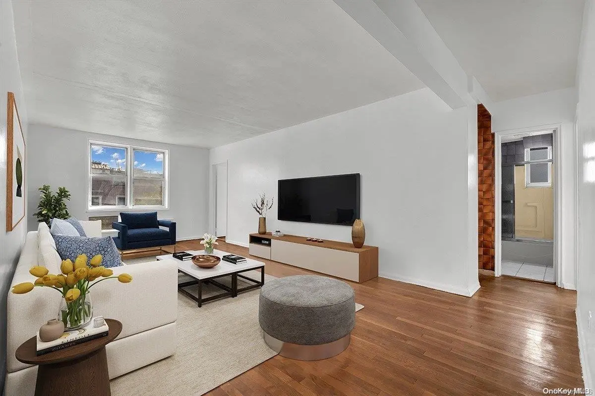 48-10 45th Street #4C, Sunnyside, NY 11104