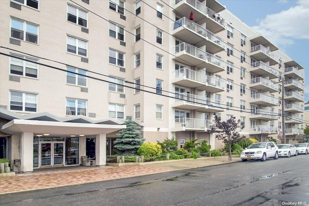 522 Shore RD #2WW, Long Beach, NY 11561