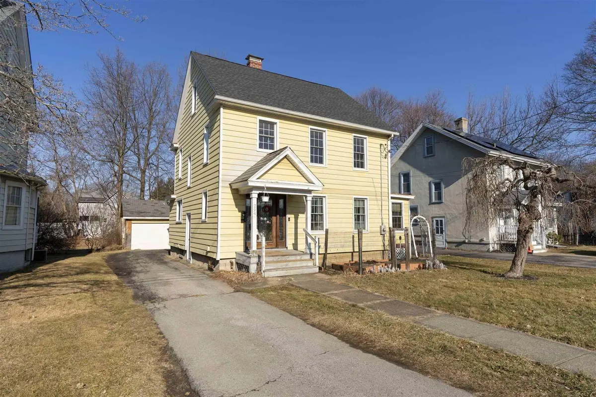 294 HOOKER AVE, Poughkeepsie, NY 12603