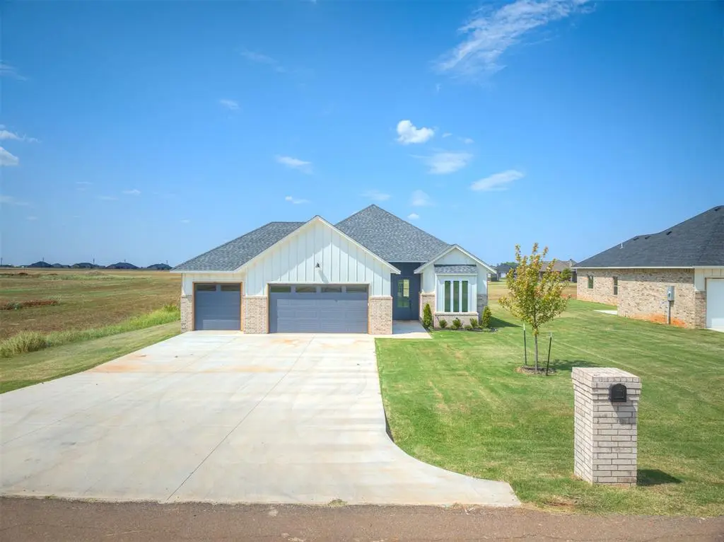 29763 Jade ST, Cashion, OK 73016