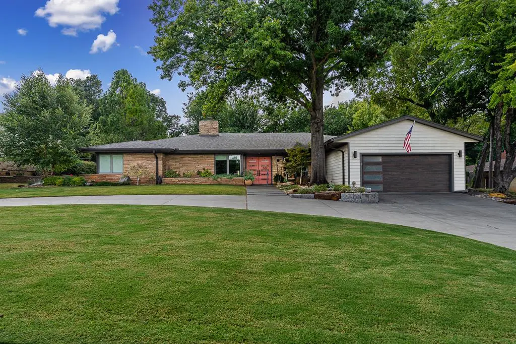 622 Timber LN, Edmond, OK 73034