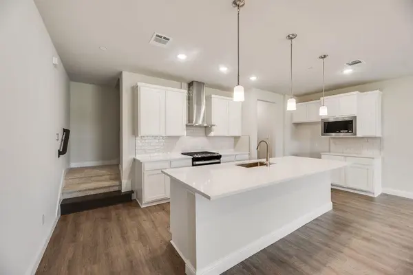 1920 Watermark Mews, Rowlett, TX 75088