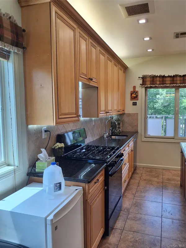 40 Herrick AVE #201, Spring Valley, NY 10977