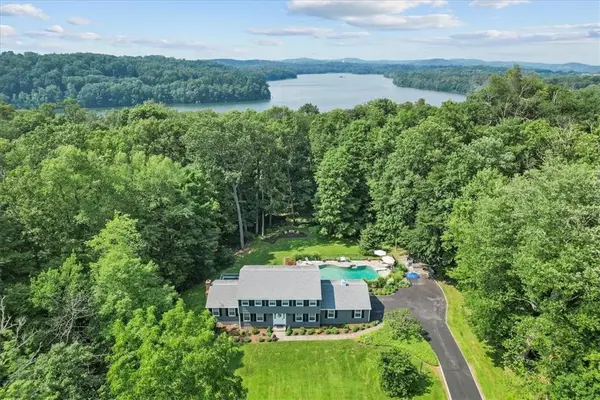 5 Catherine PL, Katonah, NY 10536