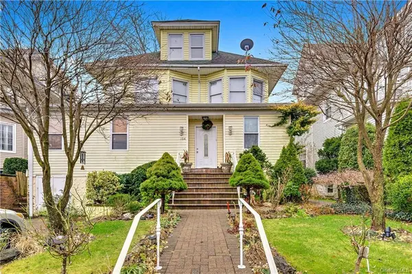 104 Sickles AVE #3, New Rochelle, NY 10801