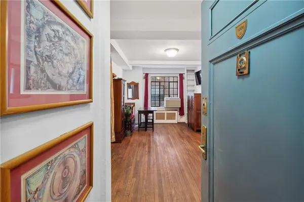 25 Tudor City PL #1006, New York (manhattan), NY 10017