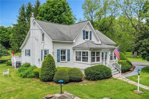 29 Hoppenstedt RD, Wallkill, NY 12589