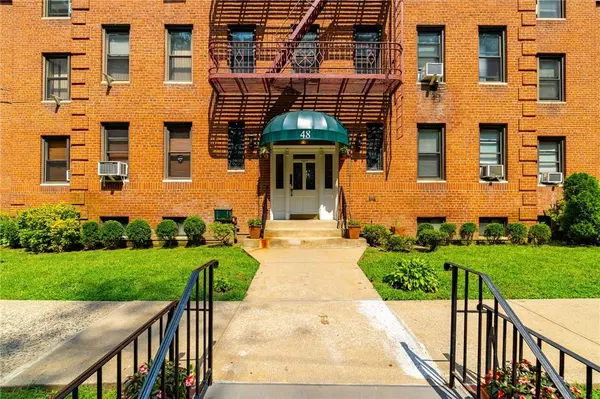48 Parkway #1G, Yonkers, NY 10704