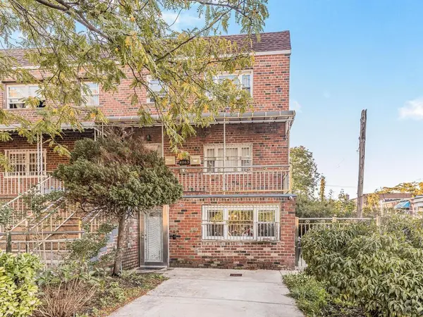 4063 Laconia AVE, Bronx, NY 10466