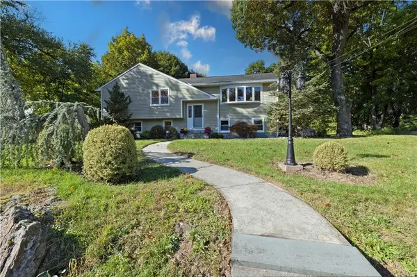 120 Oak Ridge RD, Pleasantville, NY 10570
