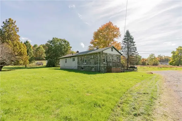 57 Old Unionville RD, Wallkill, NY 12589