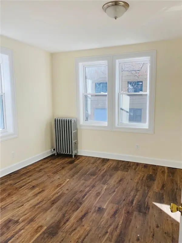 451 S 10th AVE #2R, Mount Vernon, NY 10550