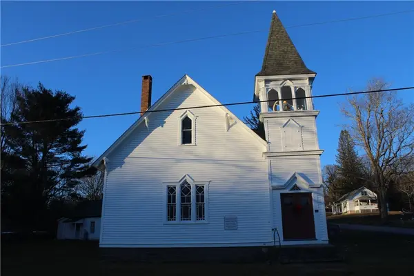 781 Tr 15-Skipperene Rd, Cochecton Center, NY 12726