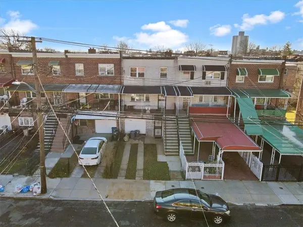 942 E 220th ST, Bronx, NY 10469