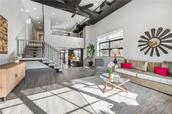 355 Phillips Park RD #LOFT, Mamaroneck, NY 10543