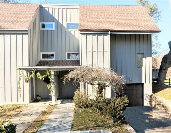 2 Downing CT, Irvington, NY 10533