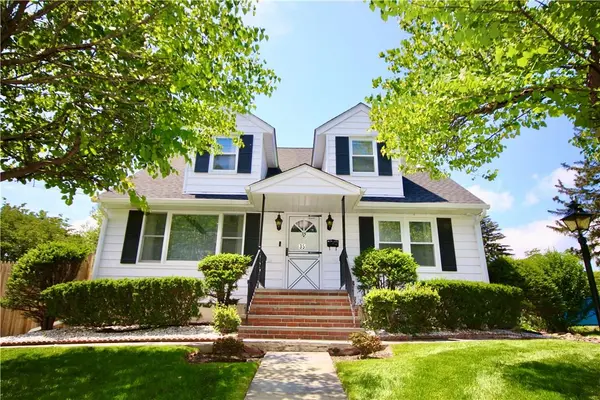 35 Sheridan AVE, Congers, NY 10920
