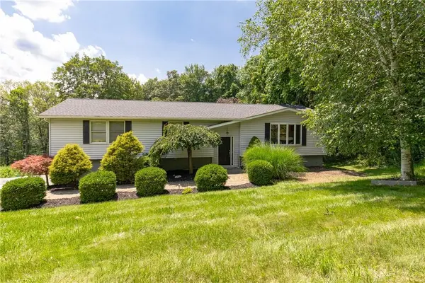 35 Martin RD, Hopewell Junction, NY 12533