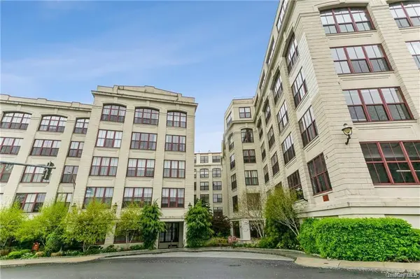1 Scarsdale RD #209, Tuckahoe, NY 10707