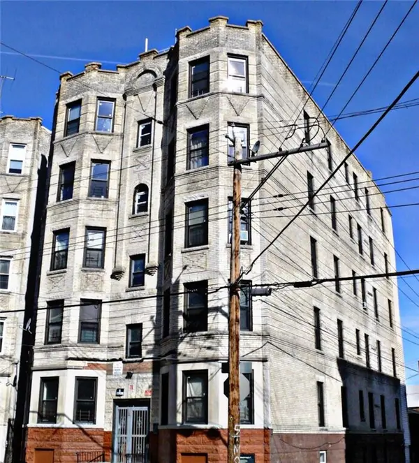 11 Lawrence ST, Yonkers, NY 10705