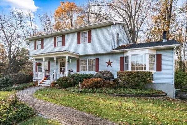 42 Hickory DR, Campbell Hall, NY 10916