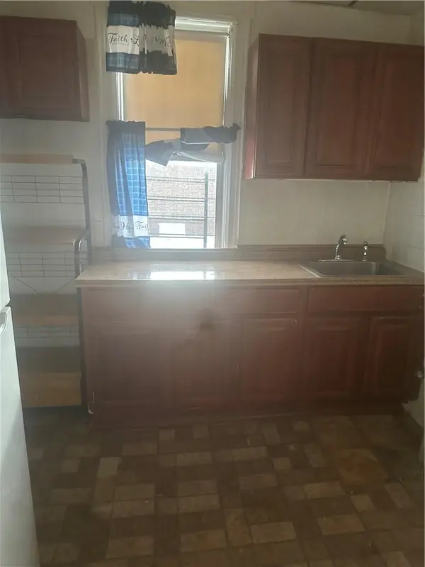 273 S Broadway, Yonkers, NY 10705